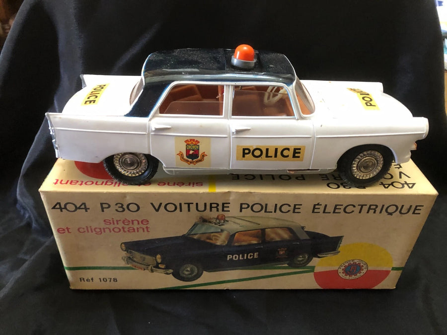 Peugeot 404 – Jouet ancien de la marque France Jouets, réf. 1078