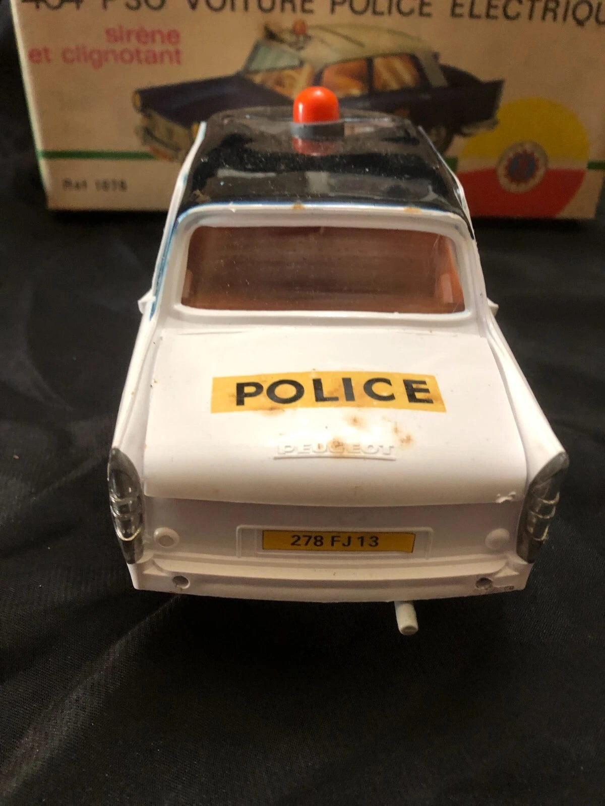 Peugeot 404 – Jouet ancien de la marque France Jouets, réf. 1078