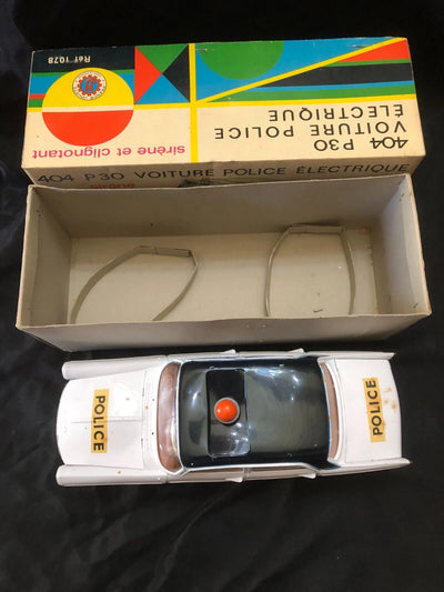 Peugeot 404 – Jouet ancien de la marque France Jouets, réf. 1078