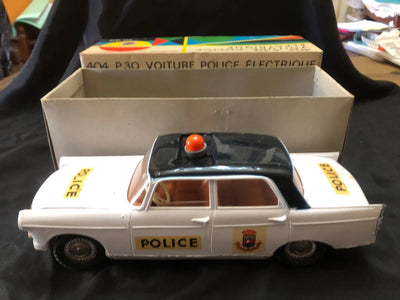 Peugeot 404 – Jouet ancien de la marque France Jouets, réf. 1078