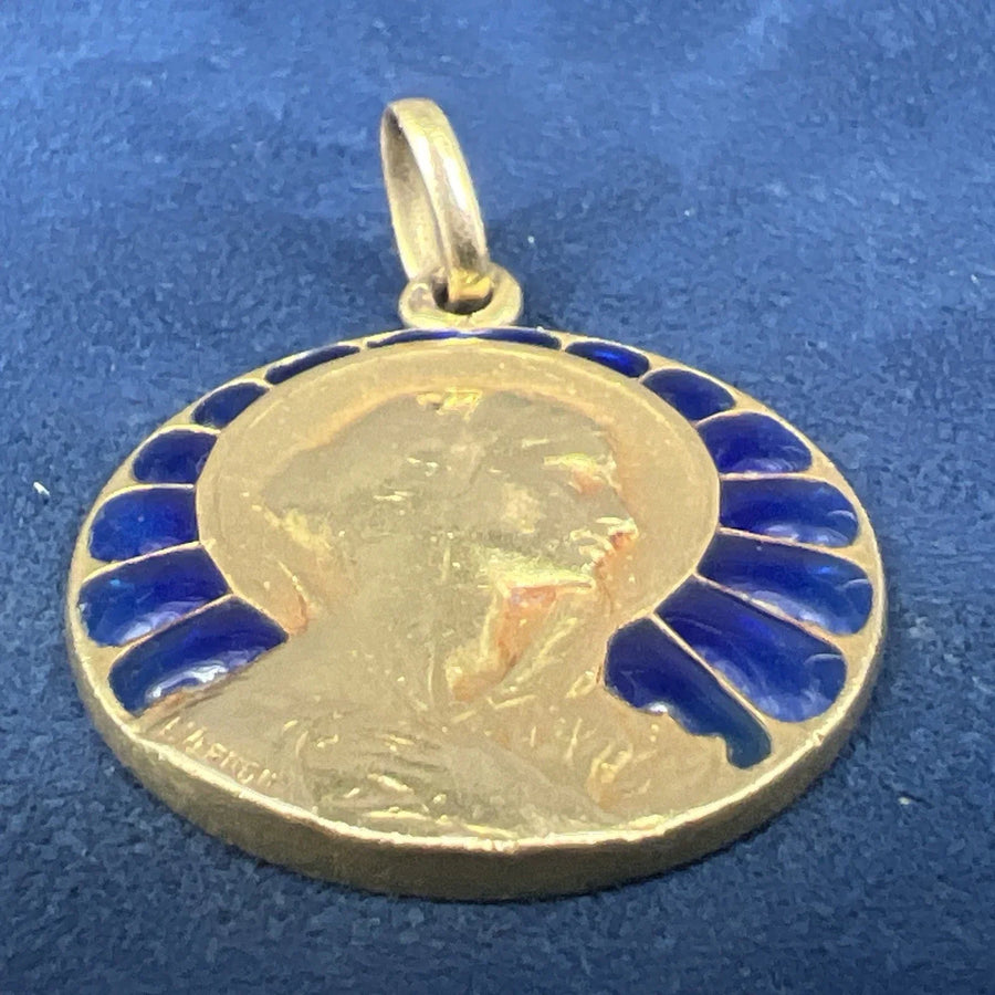 Médaille religieuse Art Nouveau en or 18K – Vernon – Vierge émaillée bleu – 1917