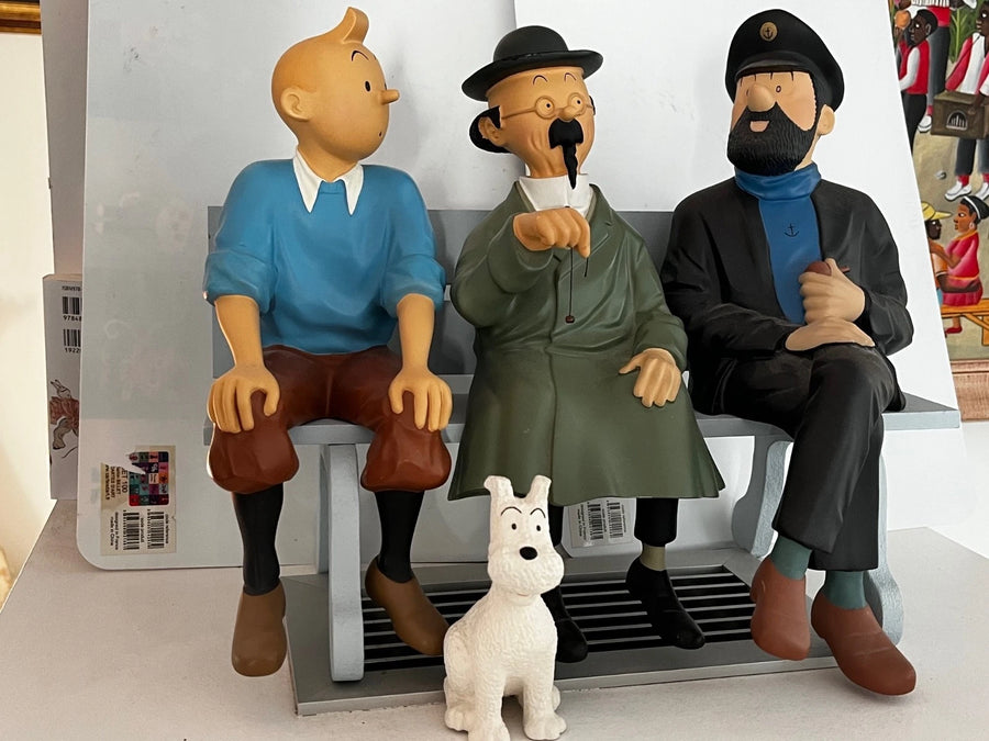 Figurines Tintin, Professeur Tournesol, Capitaine Haddock et Milou assis sur un banc – Leblon-Delienne, 1992