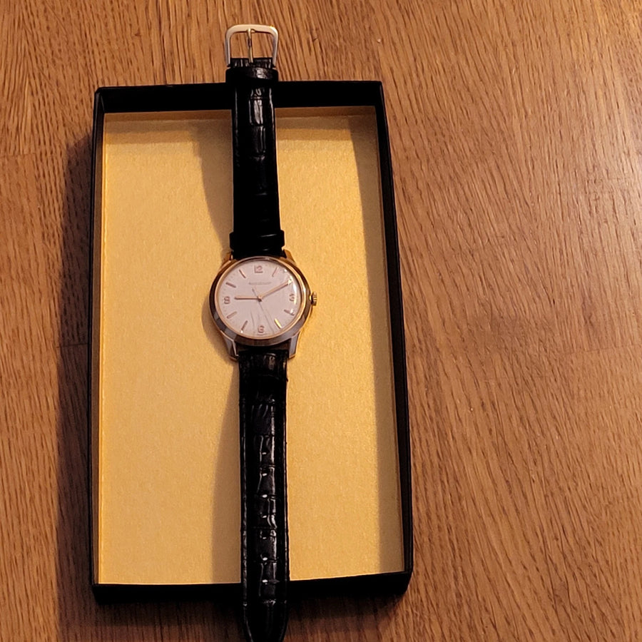 Montre Jaeger-LeCoultre mécanique vintage style Calatrava – or jaune 18 carats (1952)